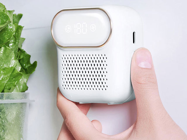 Dettaglio di FridgeSan Pro durante l'installazione